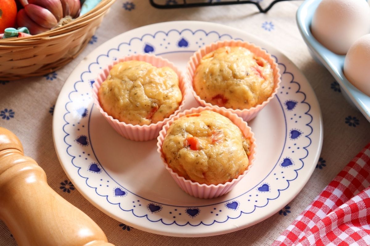 Bolinho de tomate e queijo