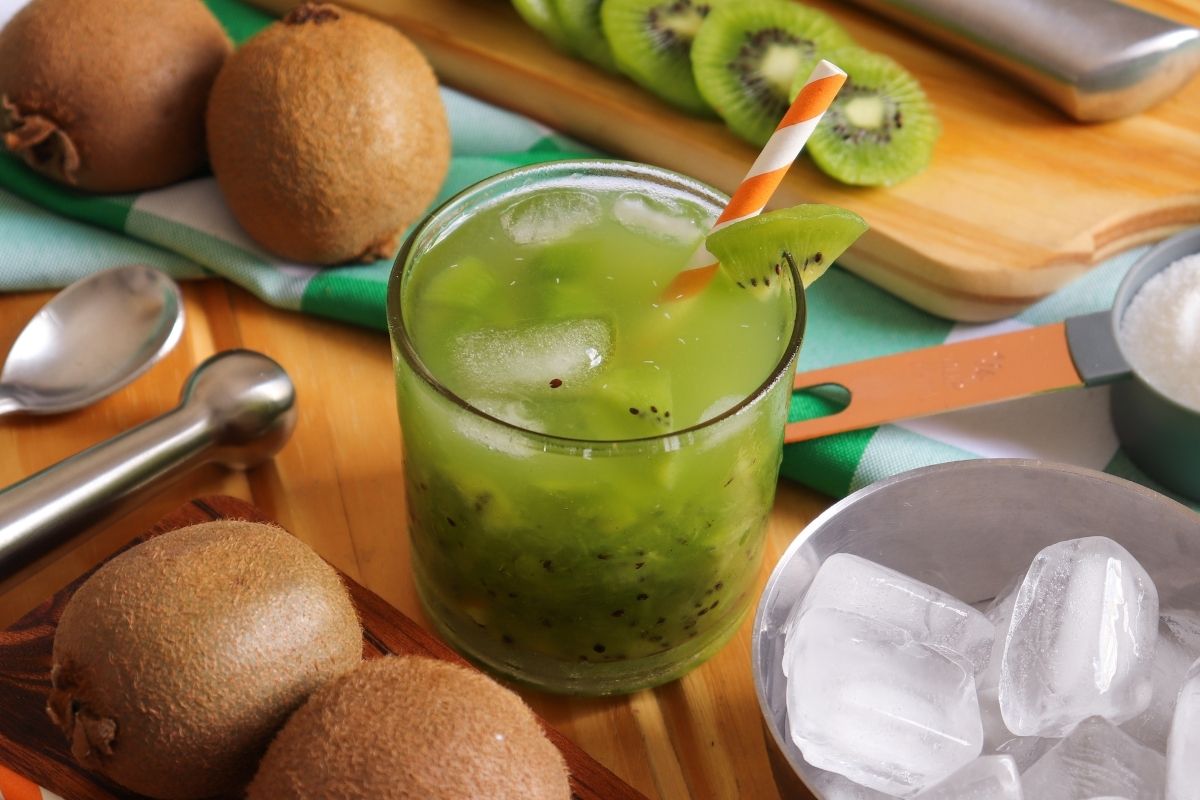 Caipirinha de kiwi