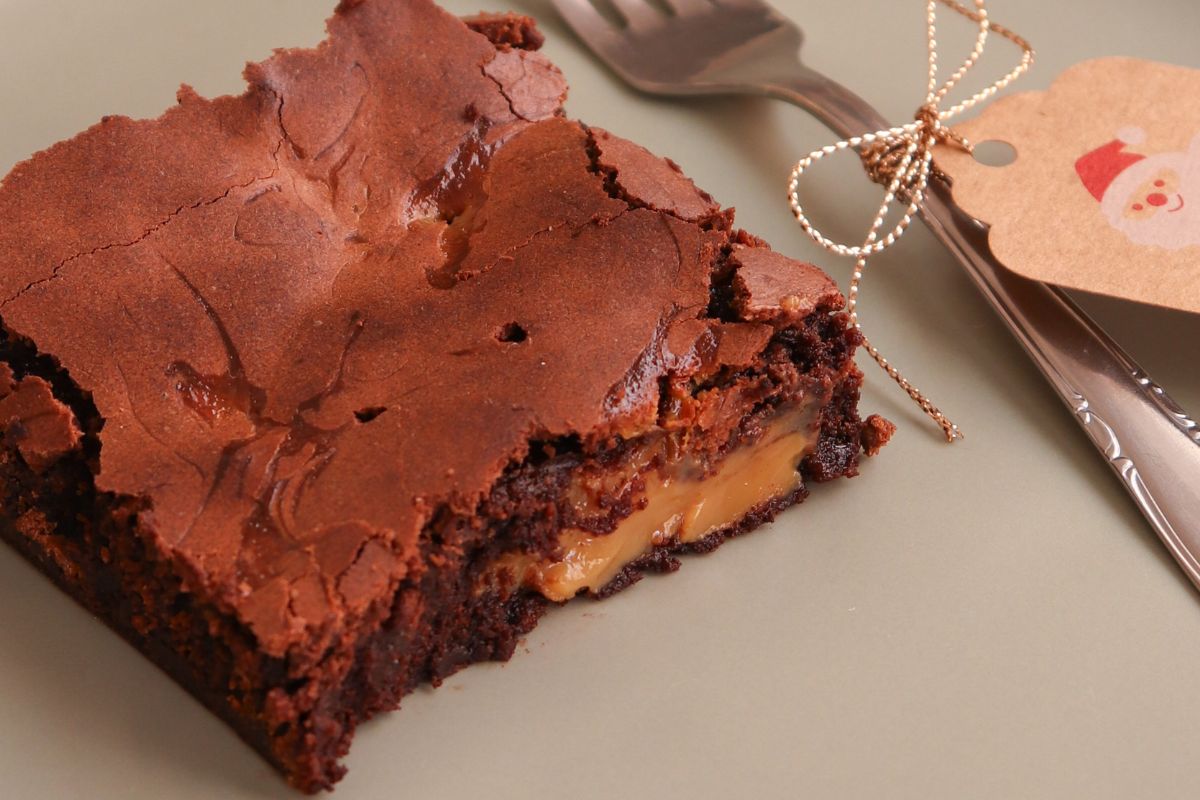 Brownie com doce de leite