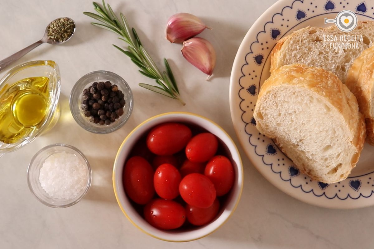 Bruschetta de tomate assado | Essa Receita Funciona