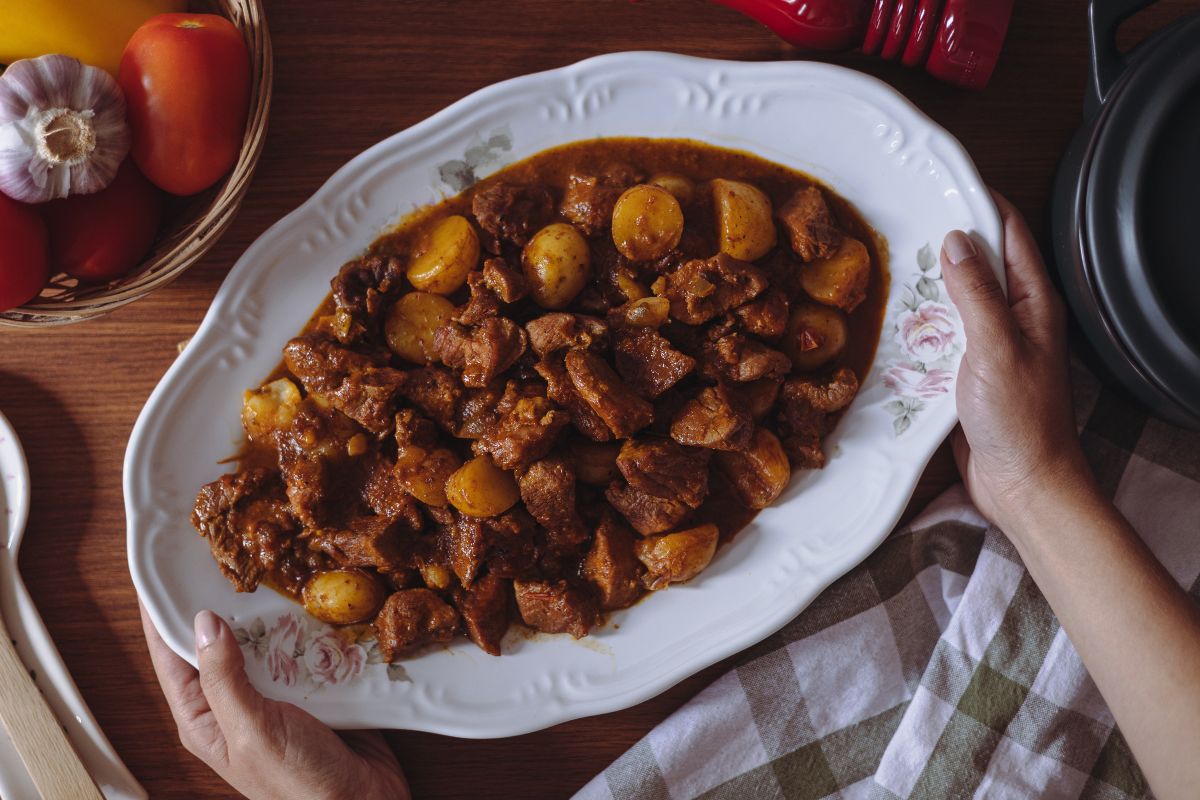 Pernil no molho com batata